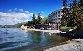 Blue Hotel